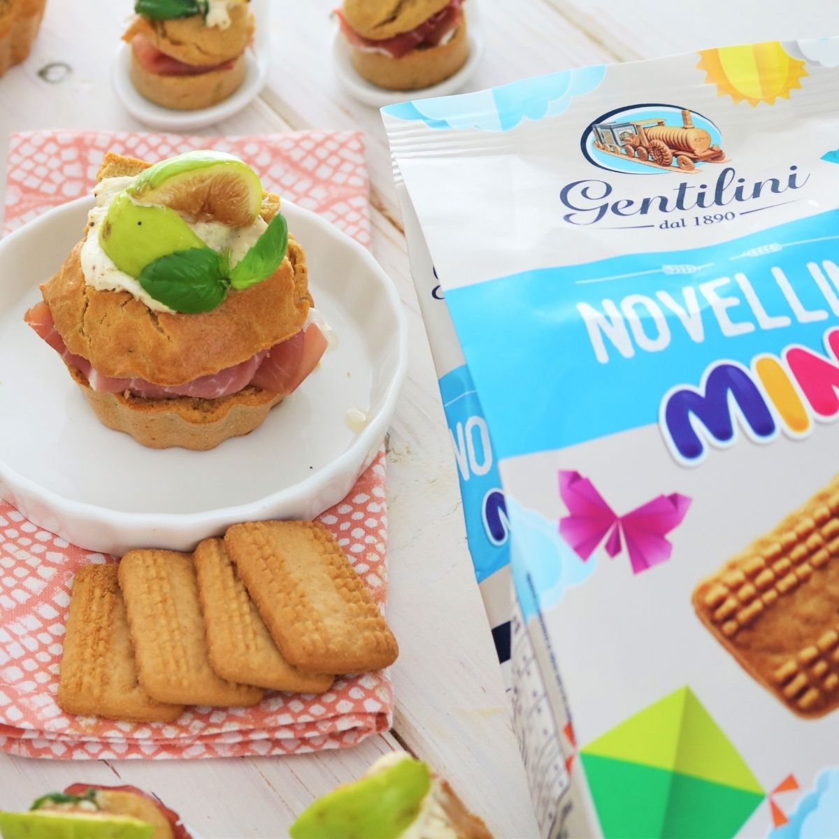 Muffin salati con Novellini Mini Gentilini, prosciutto e fichi