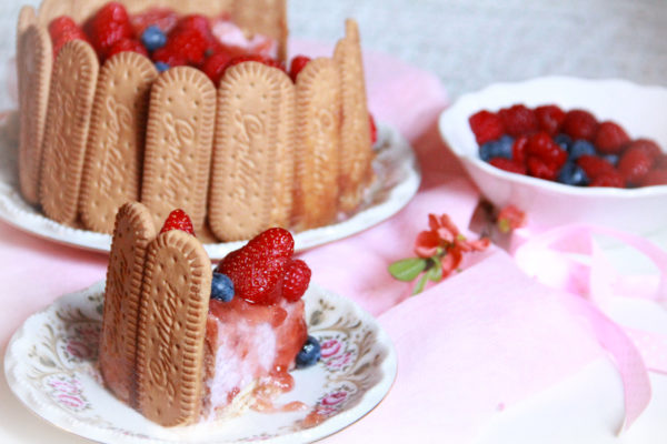 Charlotte con Osvego Gentilini e crema alle fragole